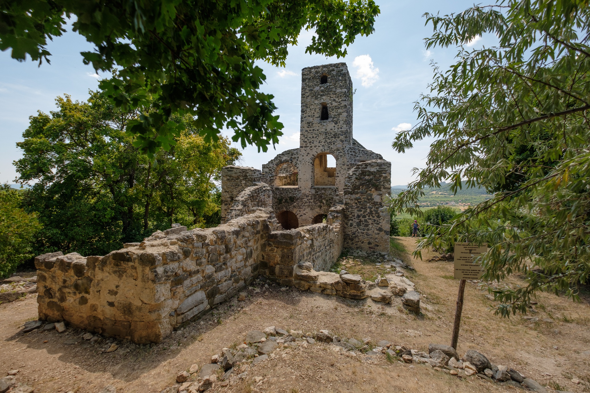 Bakancslistás helyek a Balaton körül – Szent Balázs templomrom, Balatoncsicsó