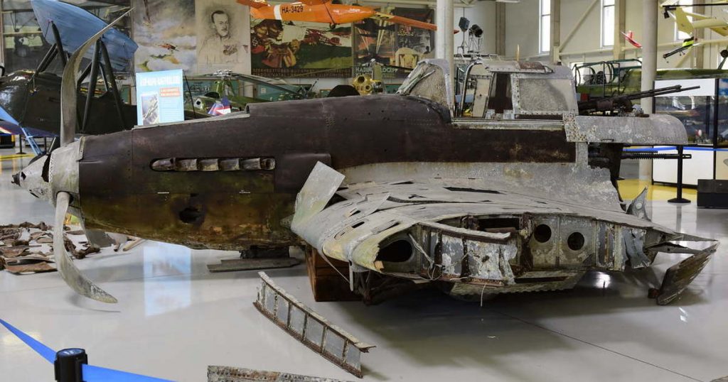 Második világháborús repülő roncsait emelték ki a Balatonból