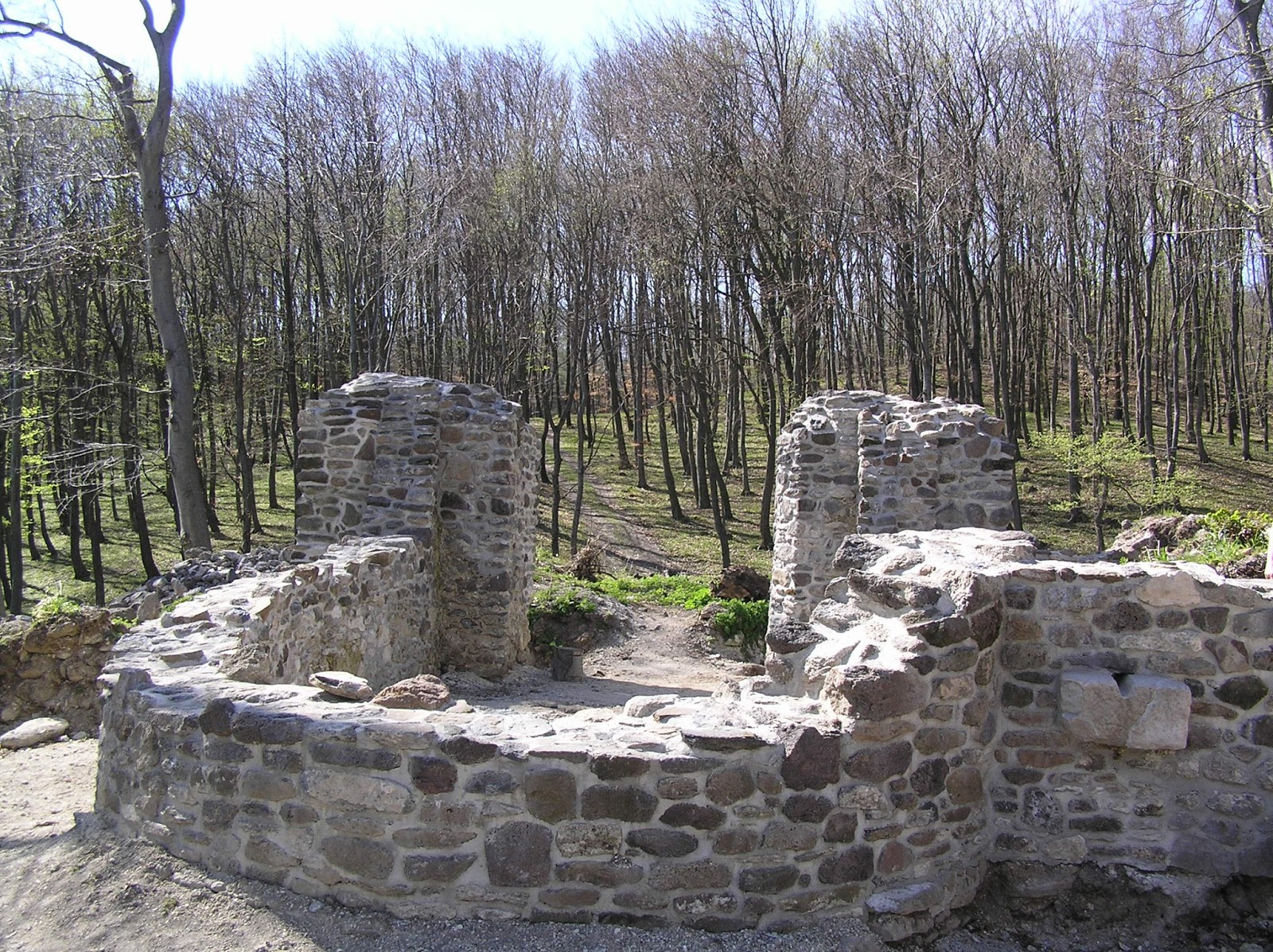 Bakancslistás helyek a Balaton körül – Szent Jakab-kolostor, Sáska