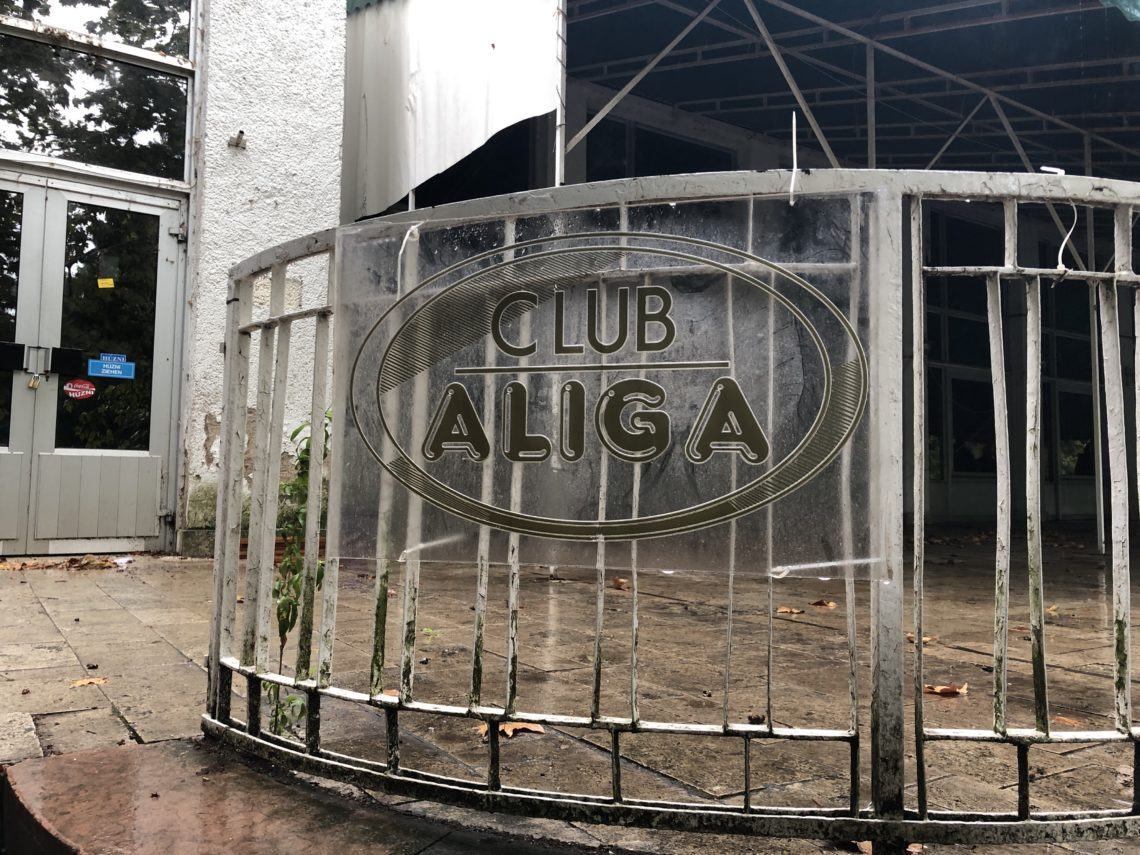 “A gyertyák csonkig égnek, a telkek  partig érnek” – végleg elveszett a Club Aliga?