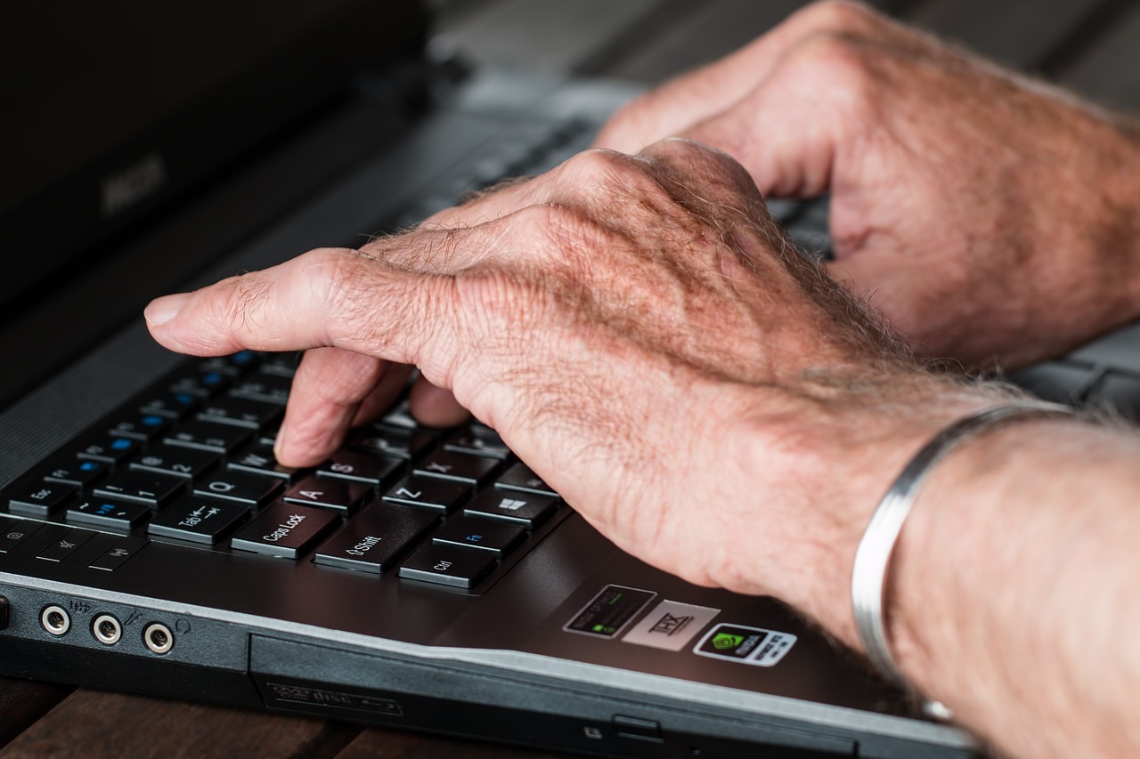 Mire használhat egy laptopot egy nyugdíjas?