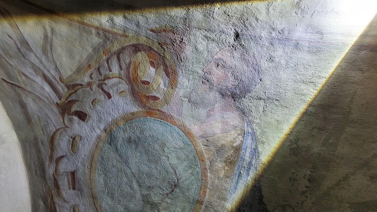 Különleges falképekre bukkantak a veszprémi várnegyed megújításakor