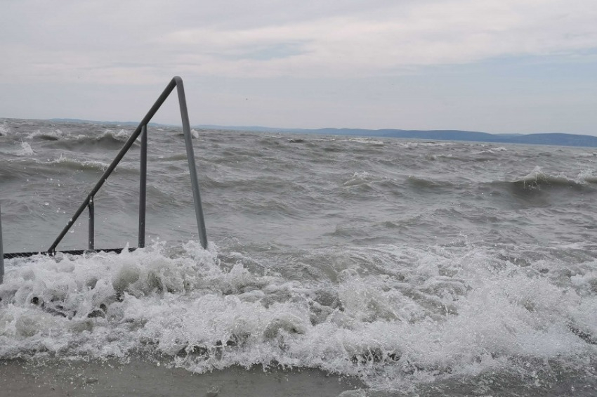 131 km/órás széllökéseket regisztráltak a Balaton-felvidéken szombaton