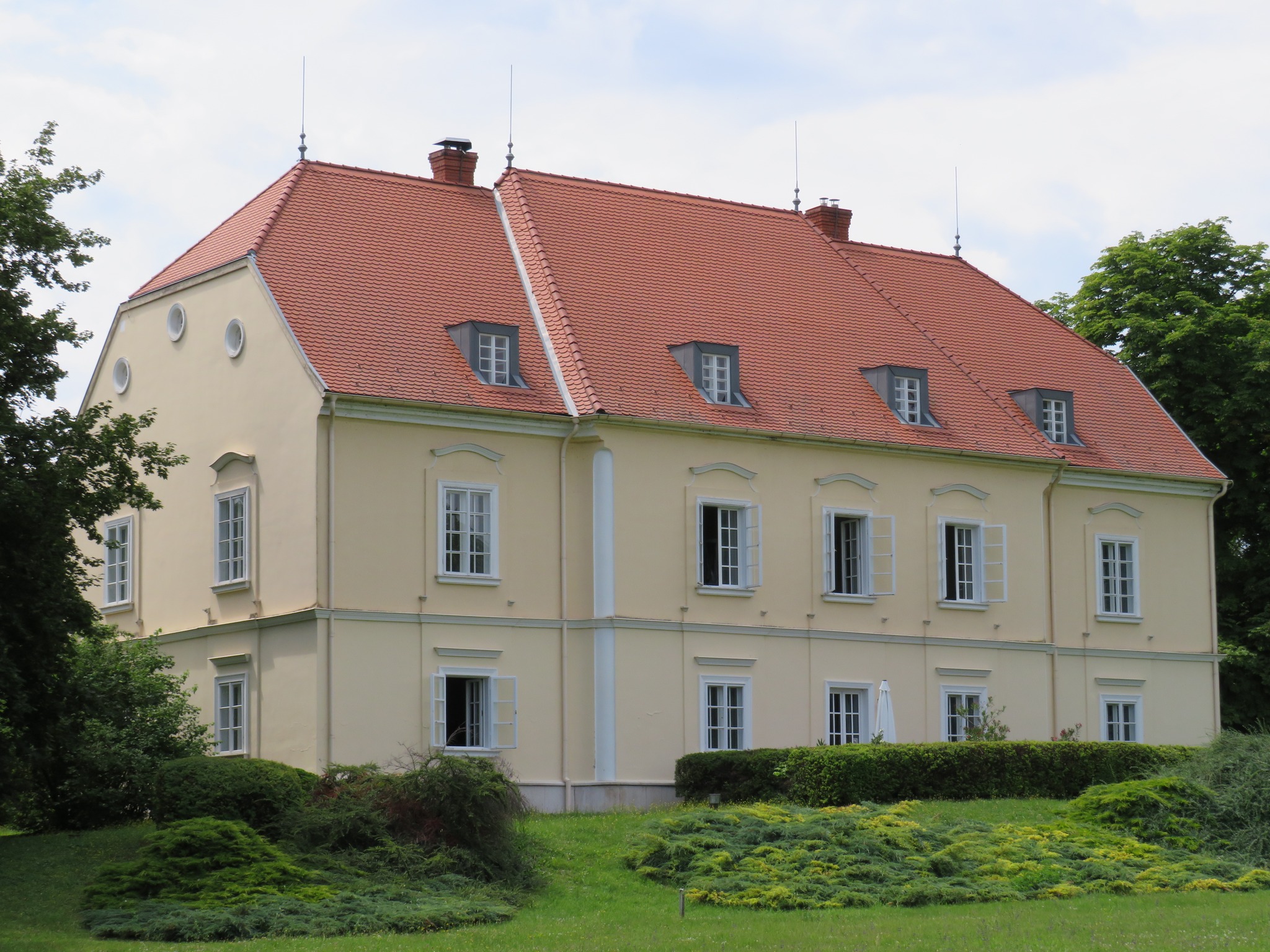 Bakancslistás helyek a Balaton körül – Botka-kastély, Bókaháza