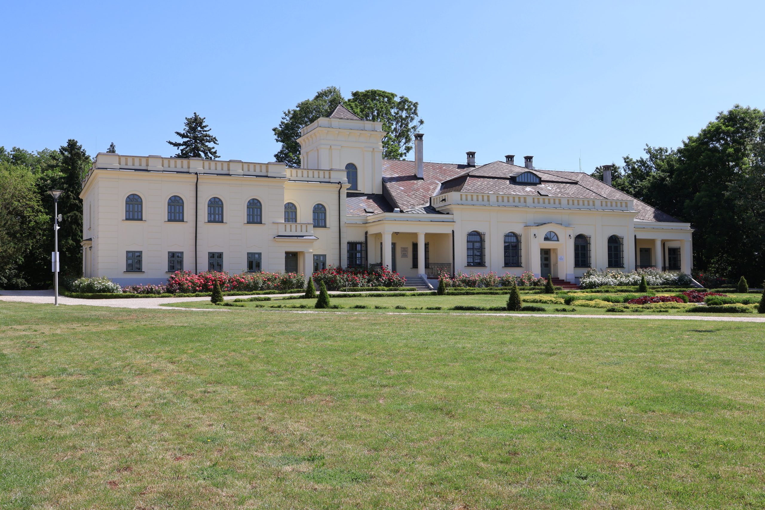 Bakancslistás helyek a Balaton körül – Holitscher-kastély, Csetény