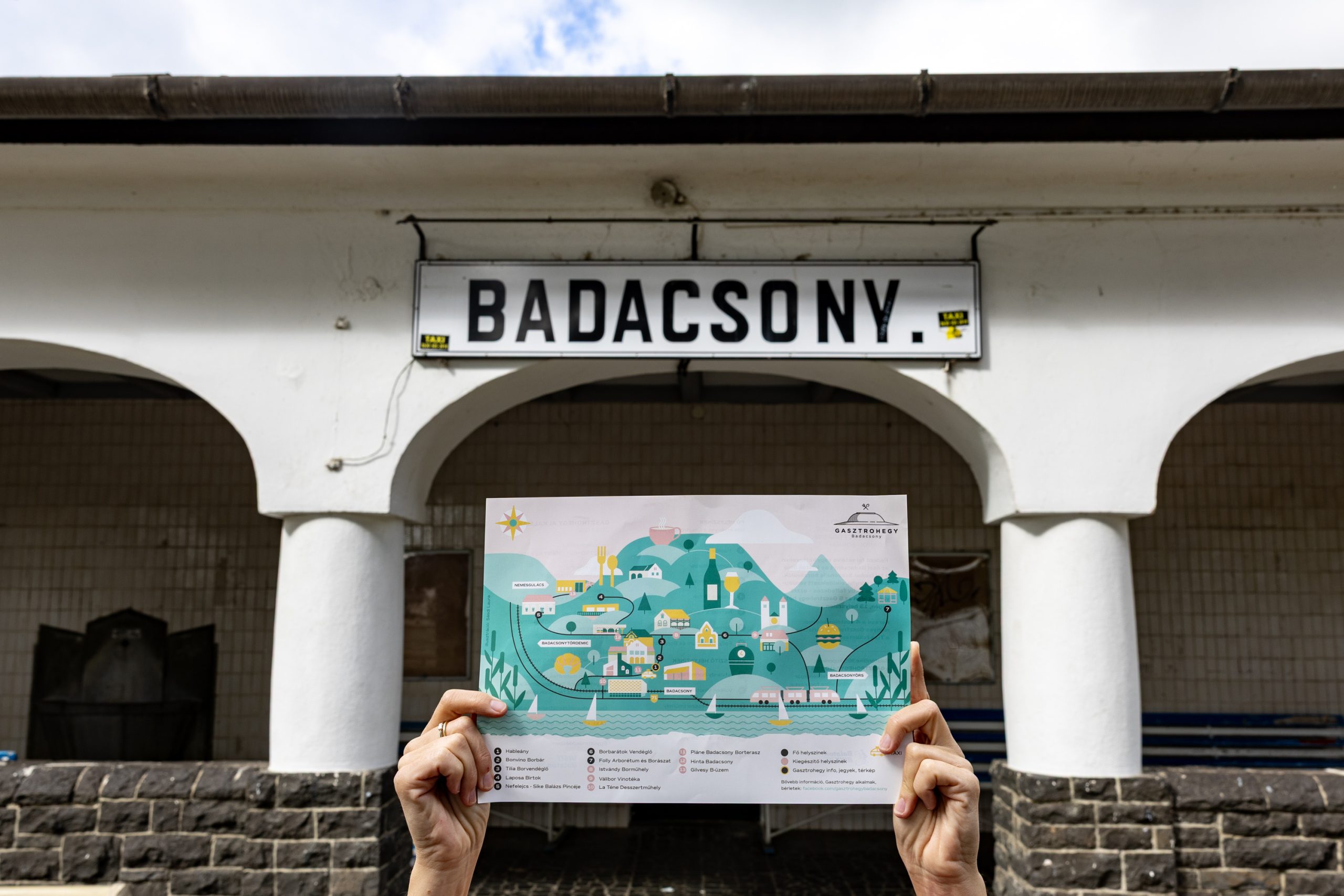 Vár az őszi Gasztrohegy és a színes Badacsony