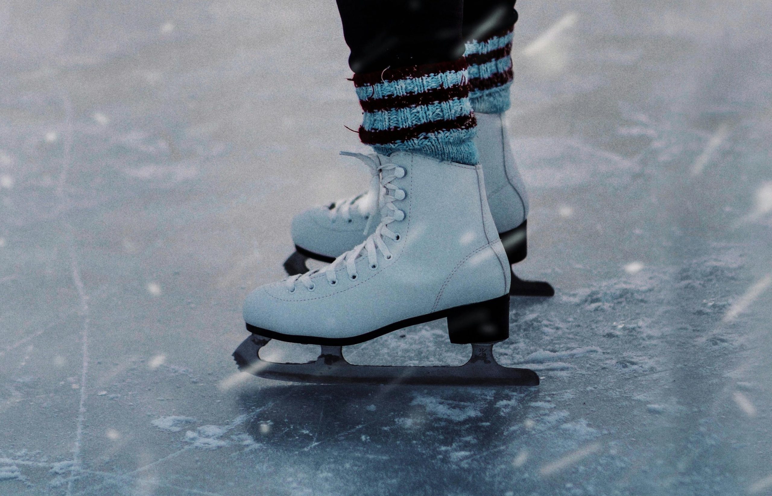 Sorra nyitnak a balatoni jégpályák, ezeken a helyeken korizhatsz a téli szezonban