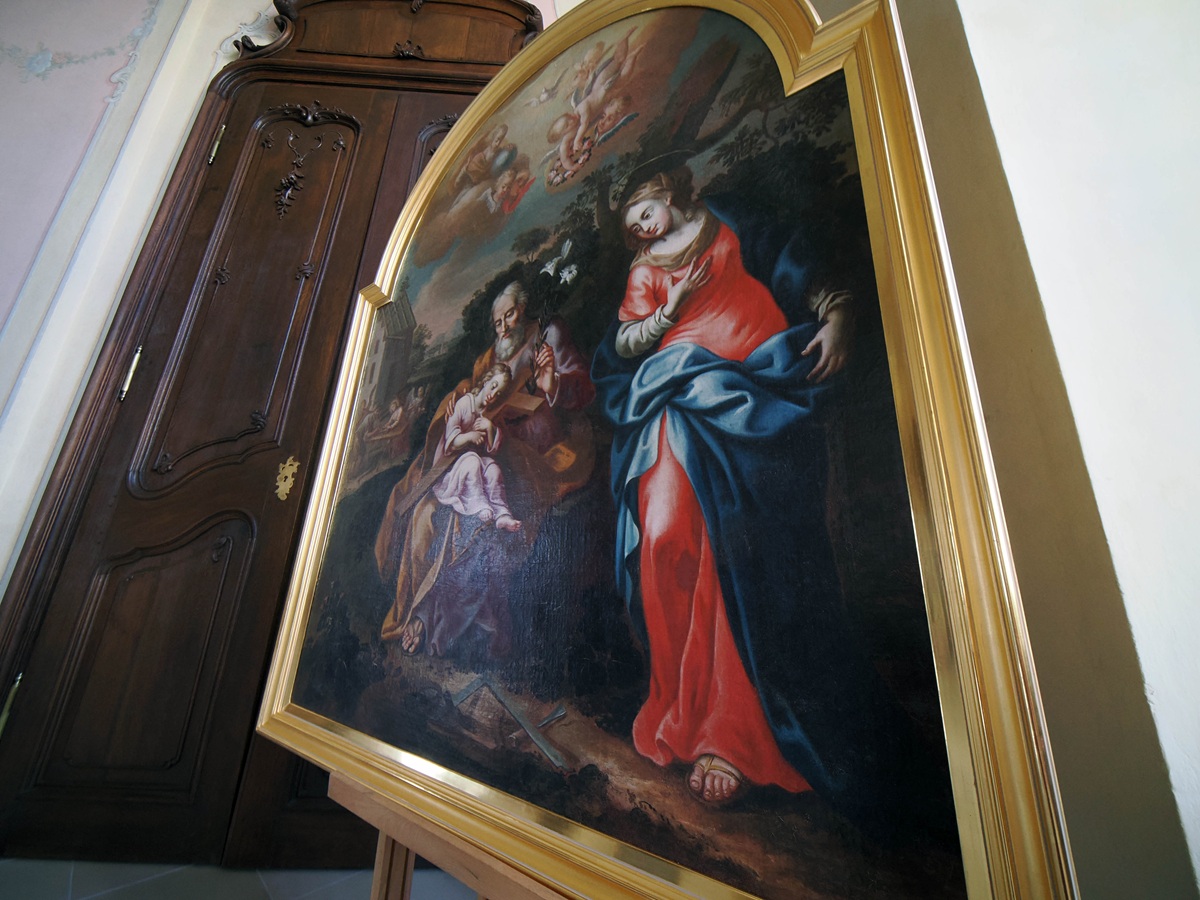 Különleges részleteket rejt a veszprémi várnegyed Szent Családot ábrázoló festménye