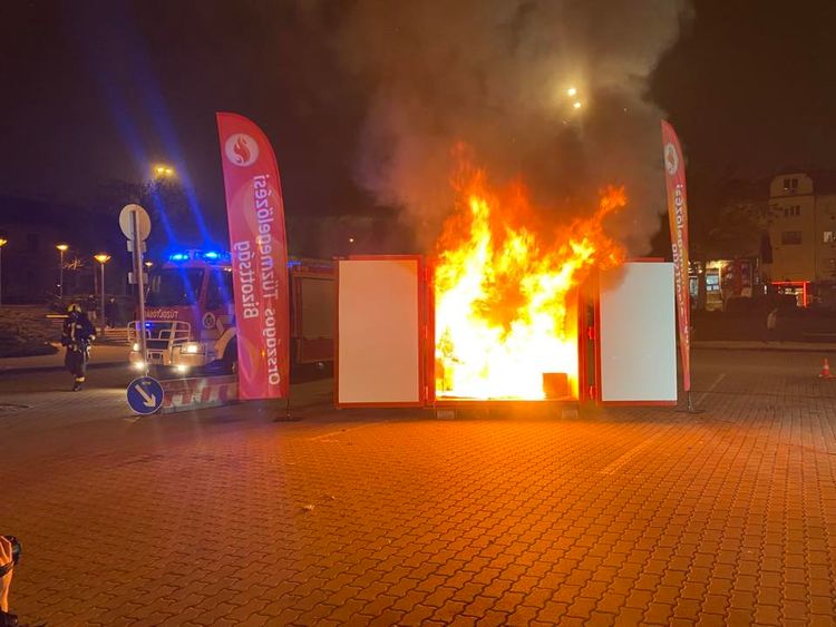 58 féle karácsonyi dekorációs eszközből 56 bizonyult áramütés-veszélyesnek a NKFH vizsgálatán