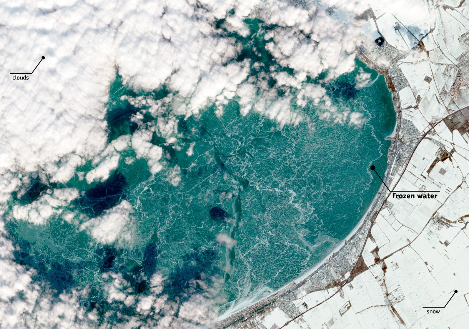 Így festett a Balaton jege a világűrből