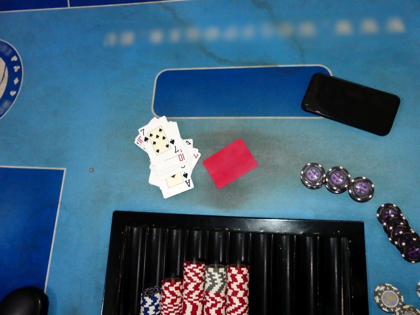 Illegális pókerbarlangra bukkantak a zalai kopók