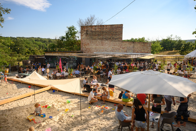 Kultháló bázis nyílik a salföldi bánya területén