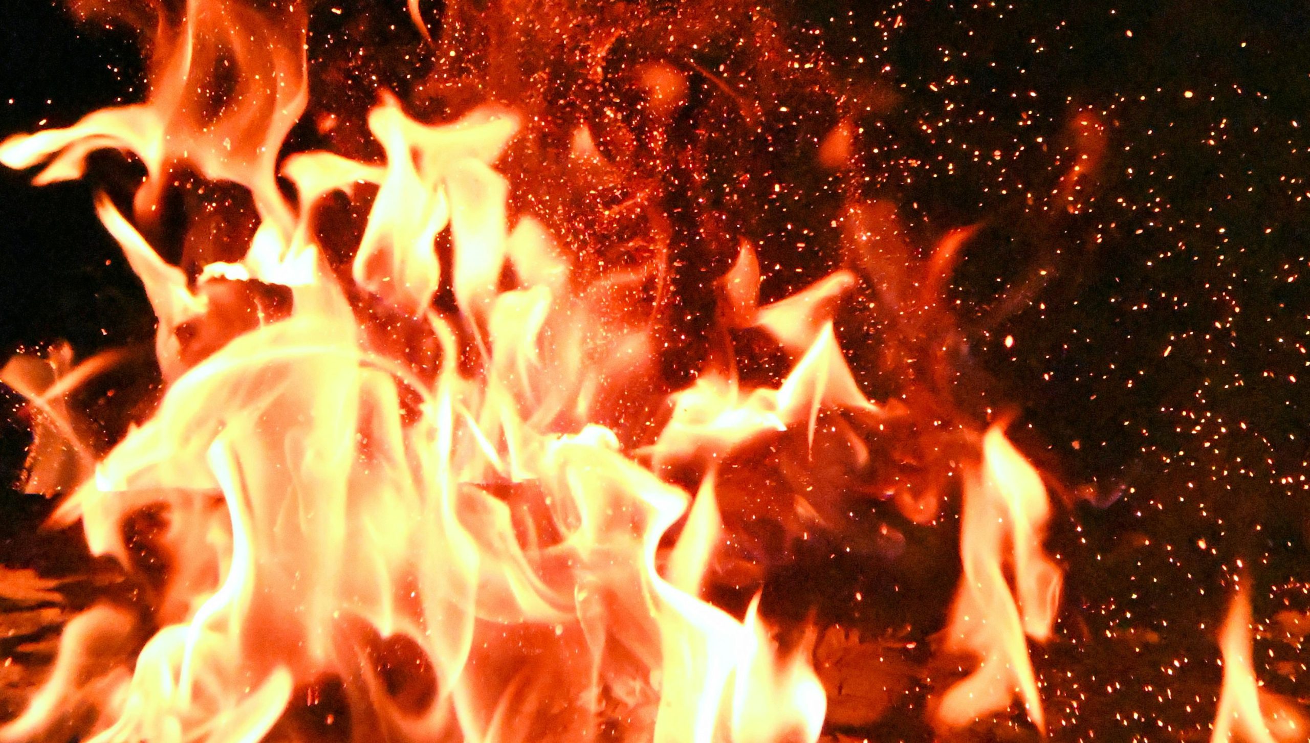 Családi ház gyulladt ki Veszprémben