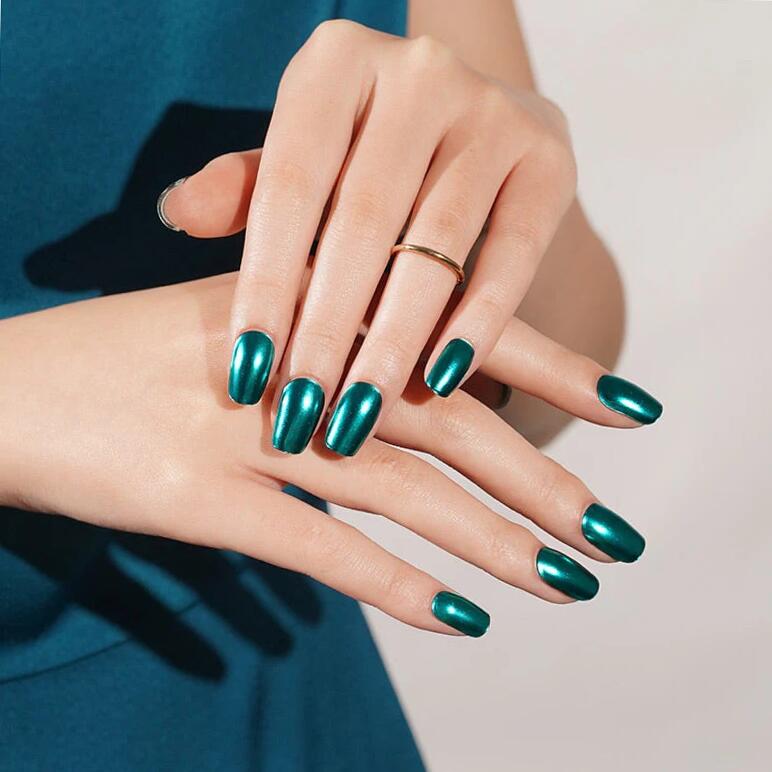 A körömmatricák használata