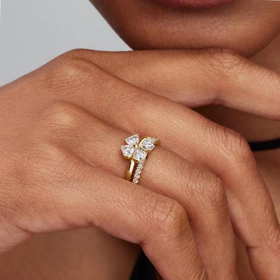 Az ékszerek bűvöletében: egy híres márka születése és hatása