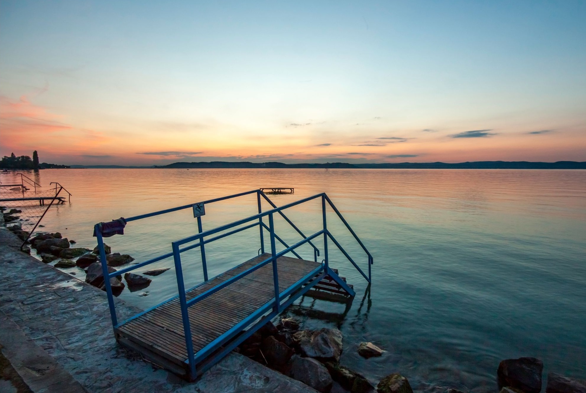 Úti cél a Balaton: így tartsd biztonságban az álmaidat, a nyaralót és a családi büdzsét