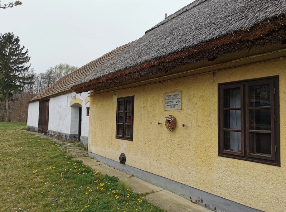 Bakancslistás helyek a Balaton körül – Simon István emlékház, Bazsi
