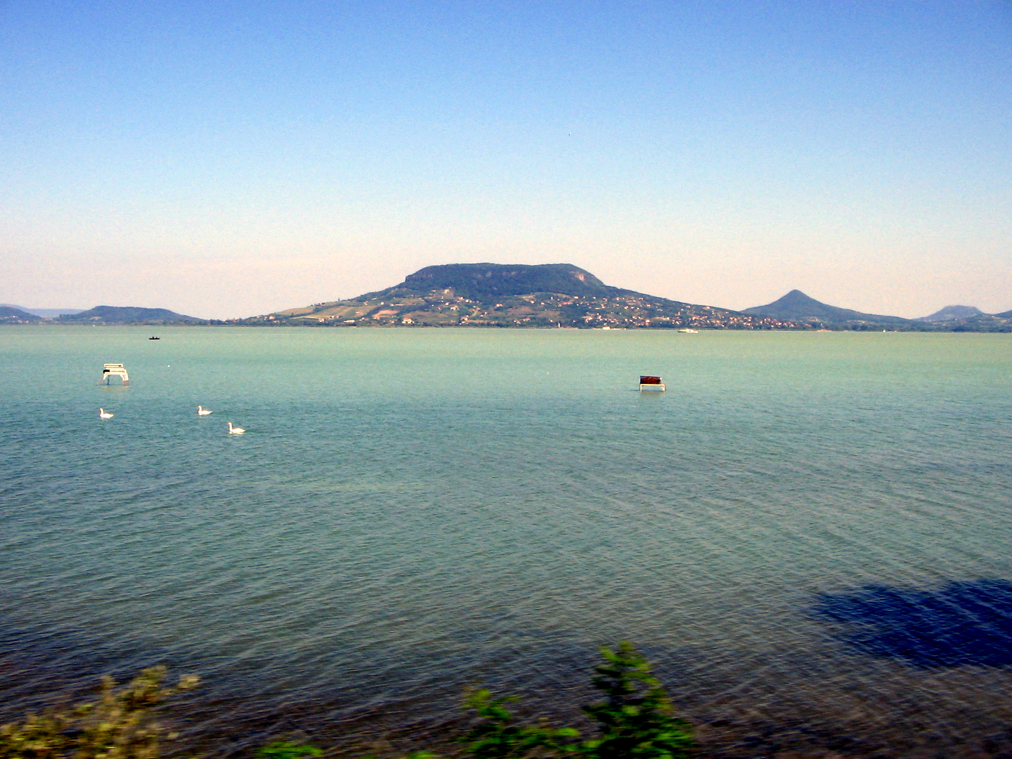 A Balaton védelmét az államtól várja a többség egy friss kutatás szerint